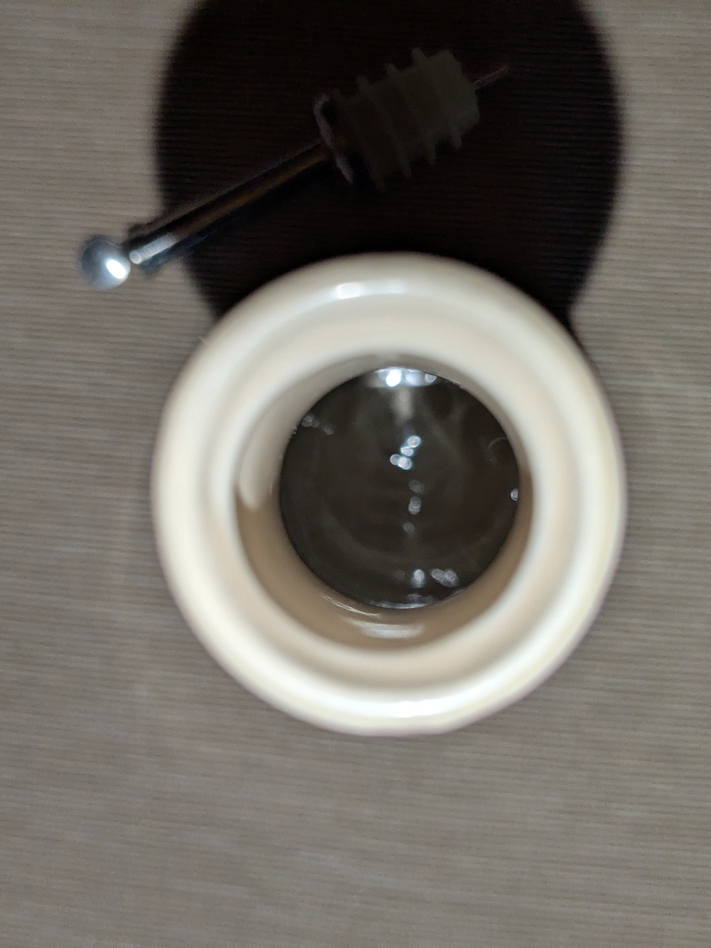 Le Creuset Stoneware Oil Dispenser Cassis Purple Color & Embossed Huile d'olive - Picture 9 of 9